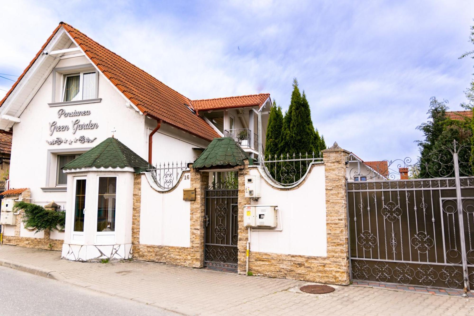 Green Garden Avrig Exterior foto